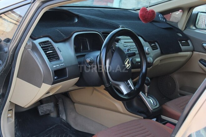 Honda Civic-8