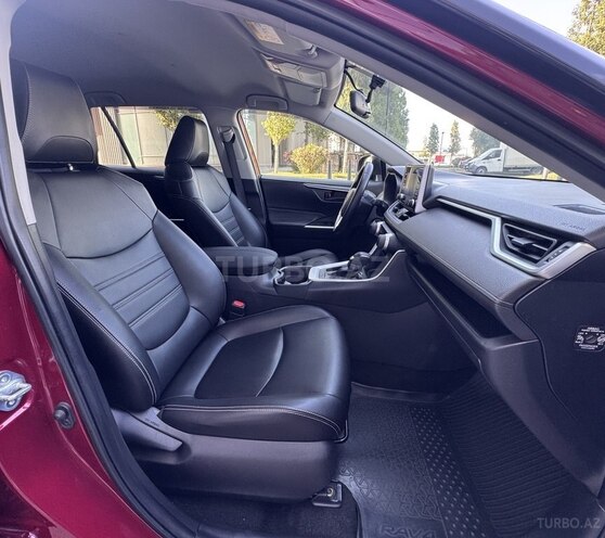 Toyota RAV4-13
