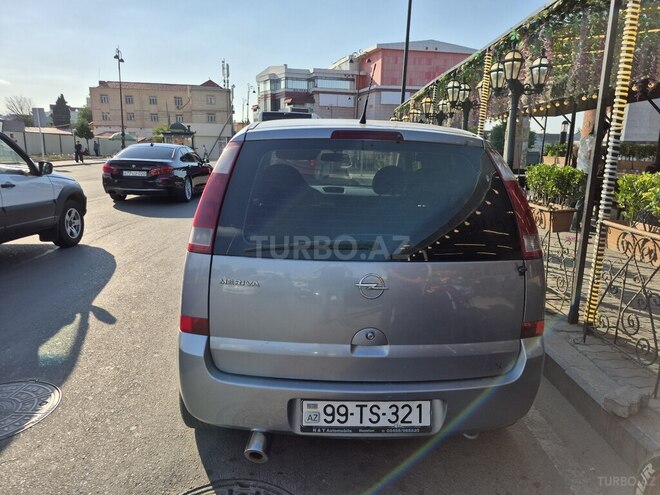 Opel Meriva-6
