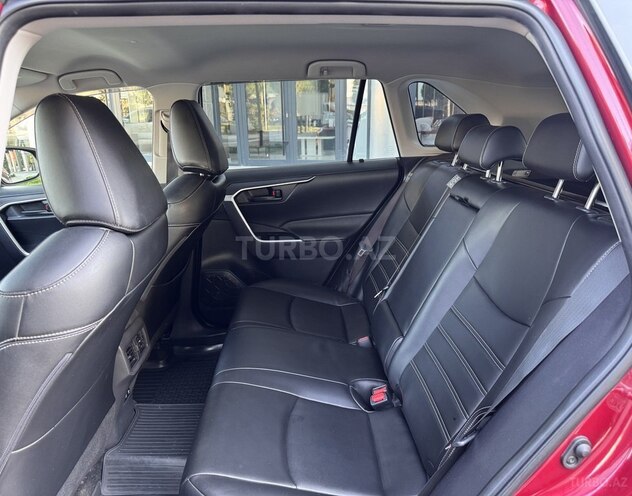 Toyota RAV4-15
