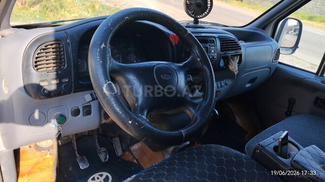 Ford Transit-7