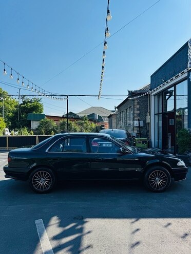Hyundai Sonata-4