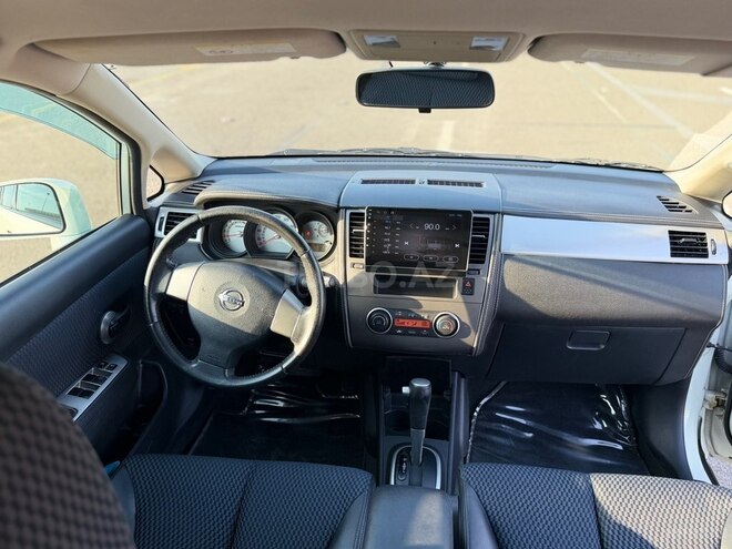 Nissan Tiida-7