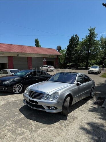 Mercedes E 320-2