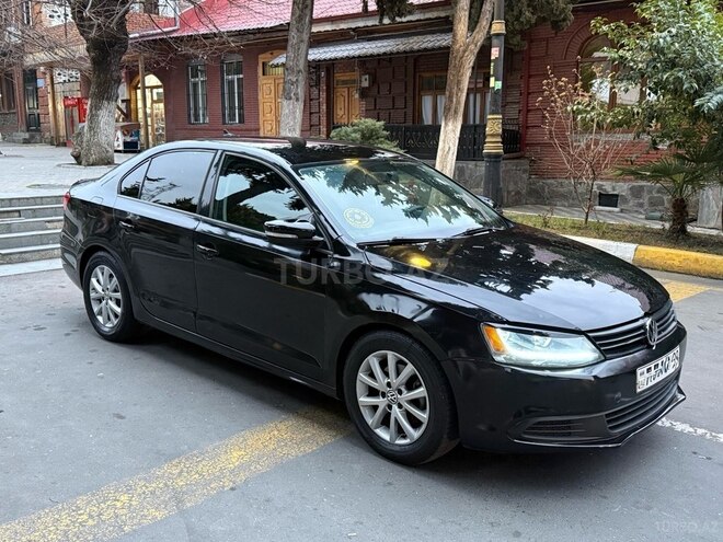 Volkswagen Jetta-2