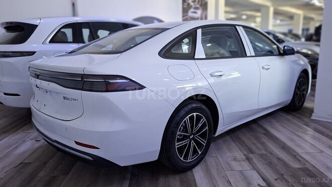 Geely Galaxy A7-6