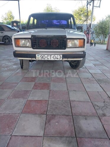LADA (VAZ) 2107-1
