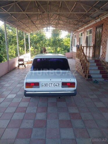 LADA (VAZ) 2107-2
