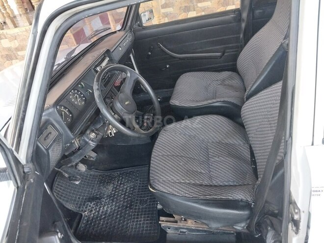 LADA (VAZ) 2107-4