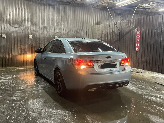 Chevrolet Cruze-6
