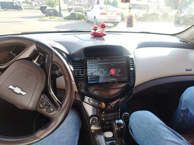 Chevrolet Cruze-11