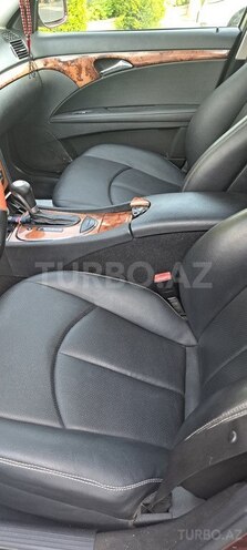 Mercedes E 230-10