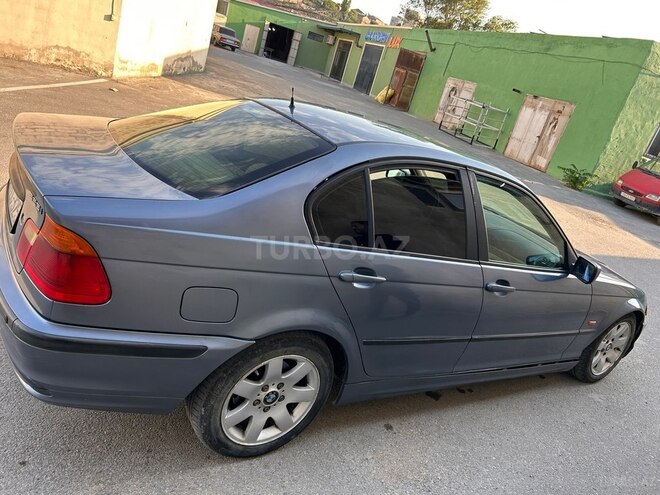 BMW 323-5