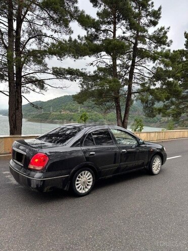 Nissan Sunny-6