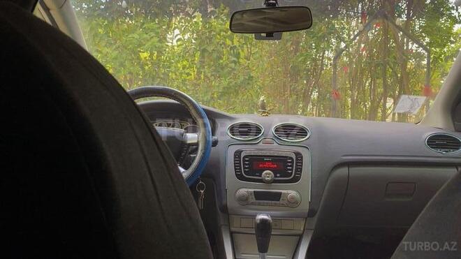 Ford Focus-6