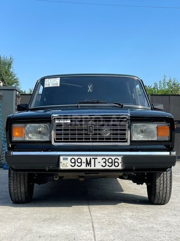 LADA (VAZ) 2107-2
