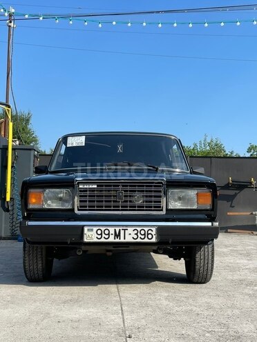 LADA (VAZ) 2107-1