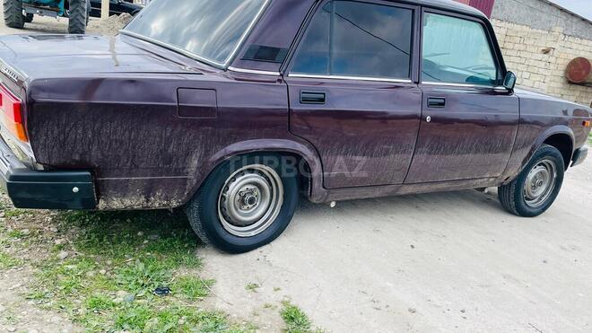 LADA (VAZ) 2107-2