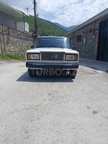 LADA (VAZ) 2107-1