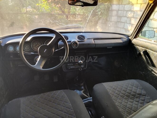 LADA (VAZ) 2106-5