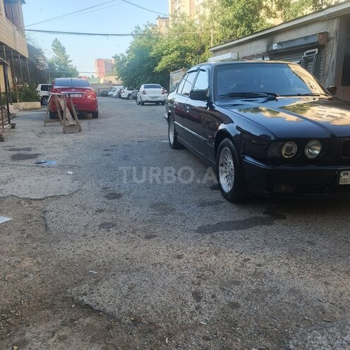 BMW 520-3
