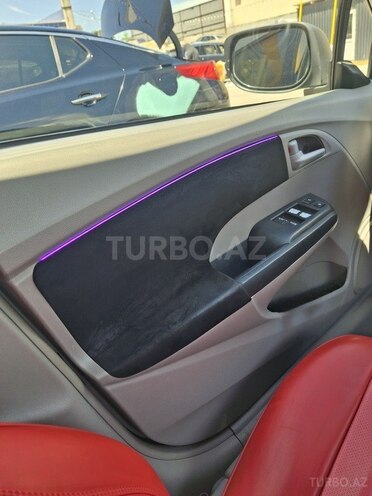 Honda Insight-3