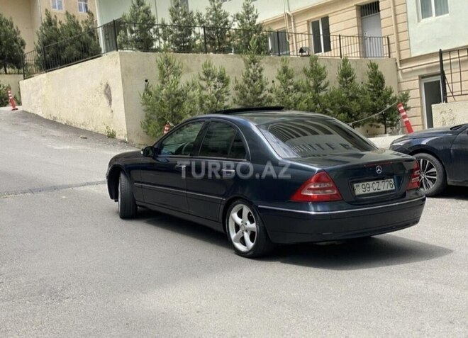 Mercedes C 240 4MATIC-9