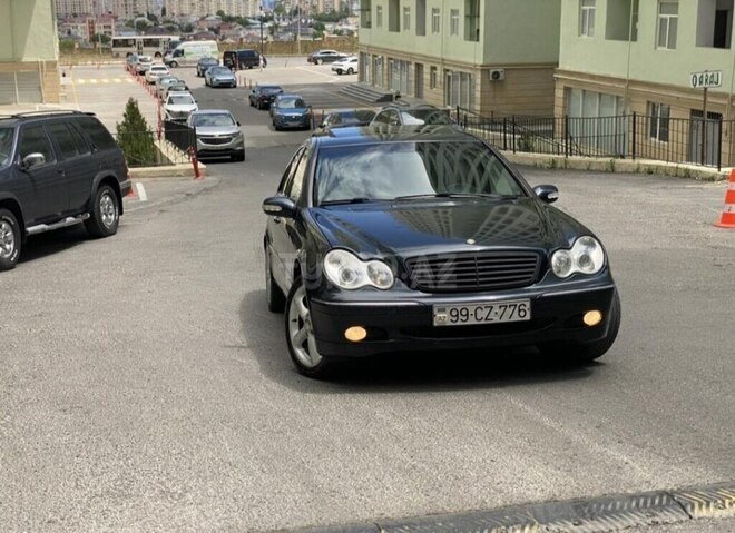 Mercedes C 240 4MATIC-6