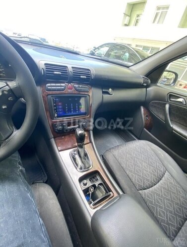 Mercedes C 240 4MATIC-5