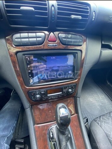 Mercedes C 240 4MATIC-12