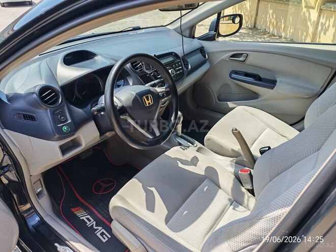 Honda Insight-5