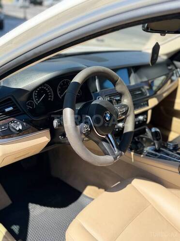 BMW 528-7