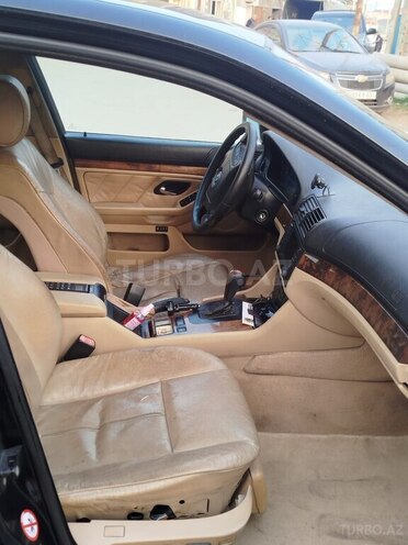BMW 530-6