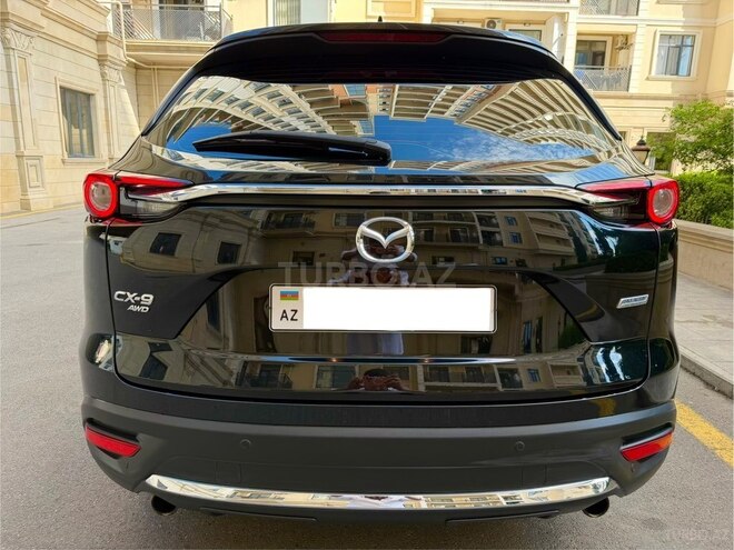 Mazda CX-9-8
