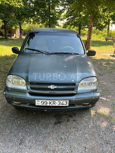 Chevrolet Niva-1