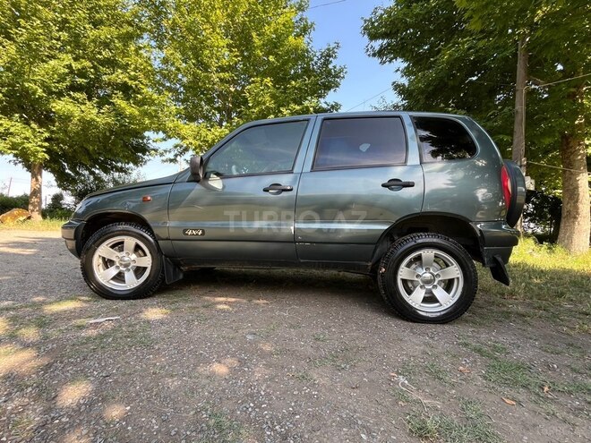 Chevrolet Niva-3