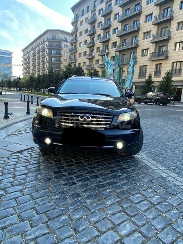 Infiniti FX35-1