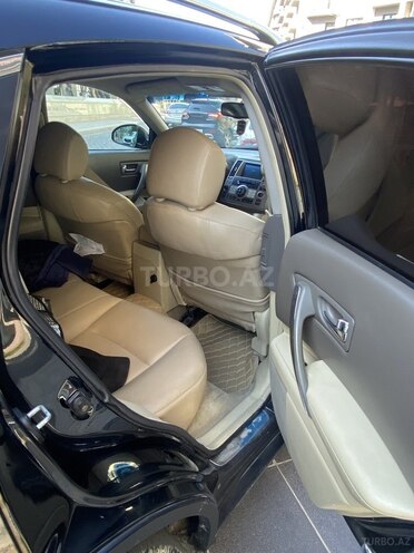 Infiniti FX35-7