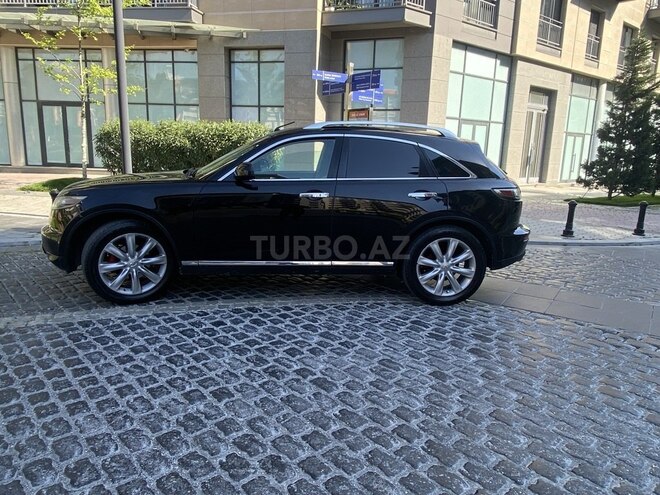 Infiniti FX35-3