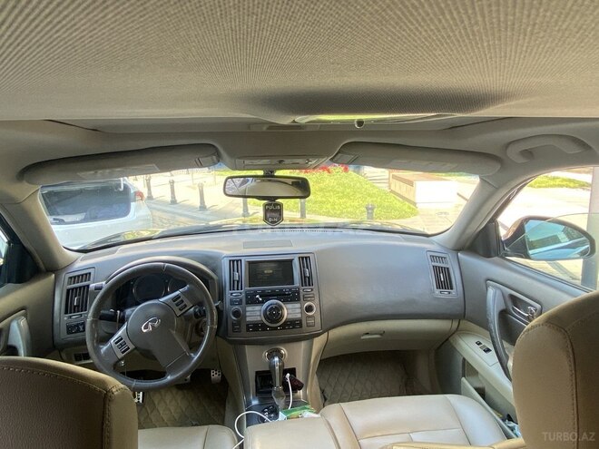 Infiniti FX35-6