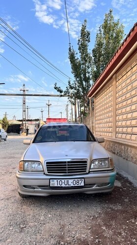 Mercedes C 180-3