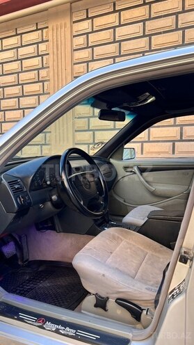 Mercedes C 180-8