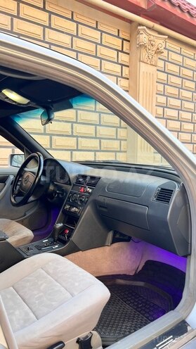 Mercedes C 180-13