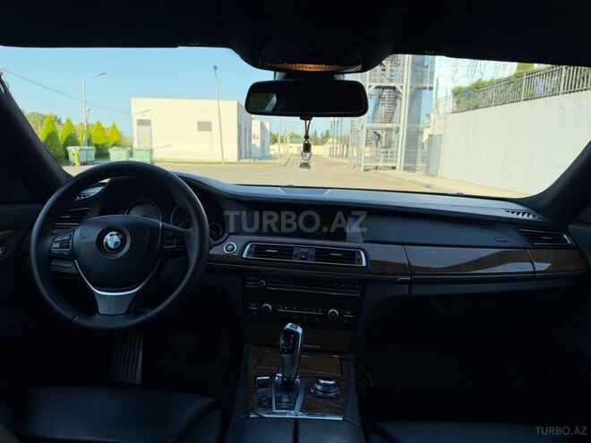BMW 740-5