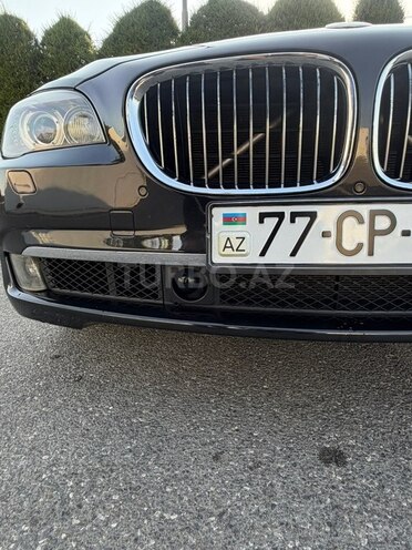 BMW 740-15