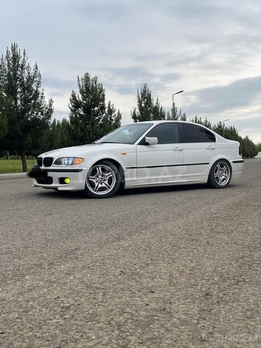 BMW 320-2