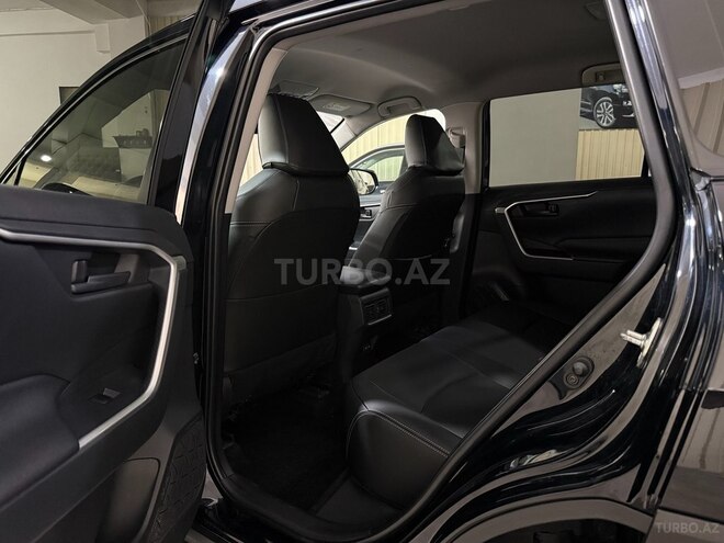 Toyota RAV4-10