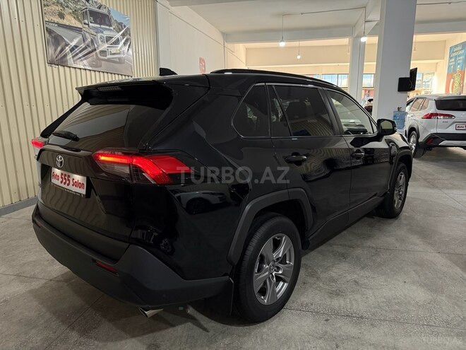 Toyota RAV4-6