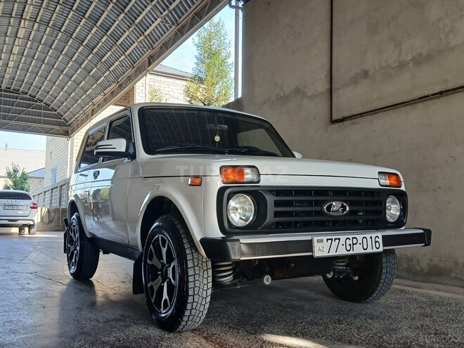 LADA (VAZ) Niva-1
