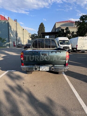 Mitsubishi L200-3